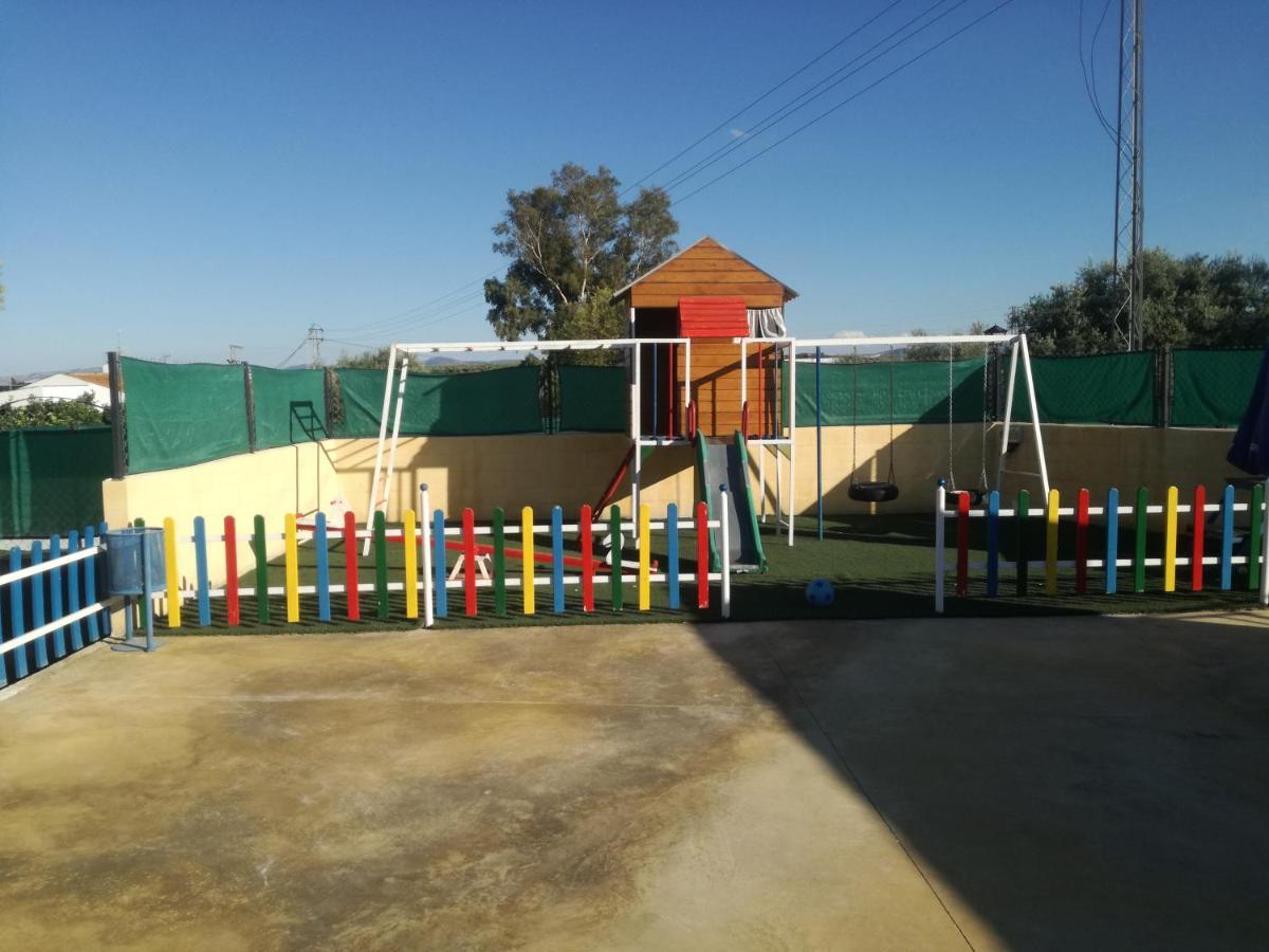 Bungalow Perotonar Ideal Para Familia Con Ninos Ла-Пуэбла-де-Касалья Экстерьер фото